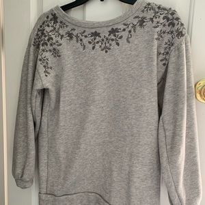 American Eagle grey crew neck